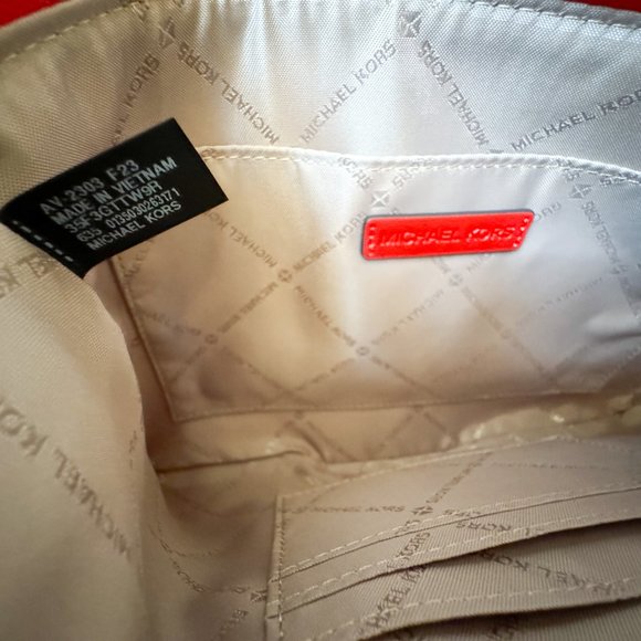 Michael Kors Jet Set Item Large 2 in 1 Card Case Wristlet Wallet MK Dark Sangria - Picture 5 of 15